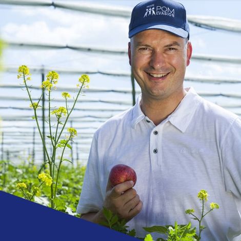 Select Fruit - Apple Orchard Farmer
