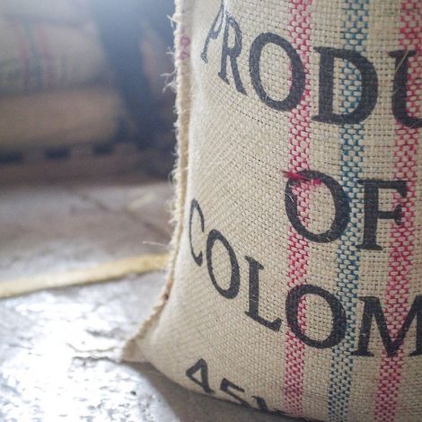 Green Coffee Beans from Colombia - Specialty coffee and standard