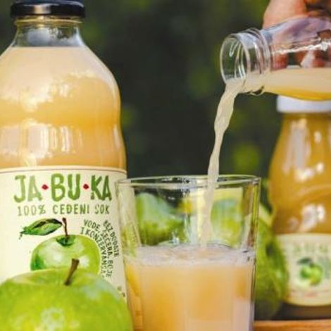 Apple juice cropped.jpg