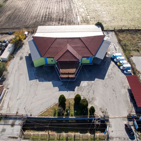 VAKKAS, JOHN, & CO. OE