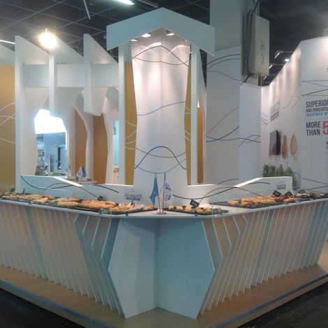 ARABATZIS, MICH., SA HELLENIC DOUGH - Exhibition