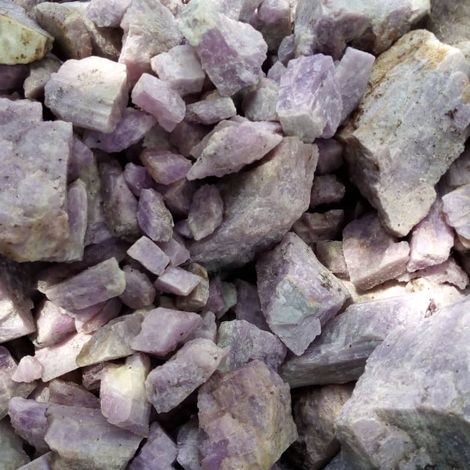 Kunzite (spodumene)