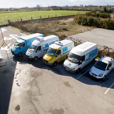 VAKKAS, JOHN, & CO. OE