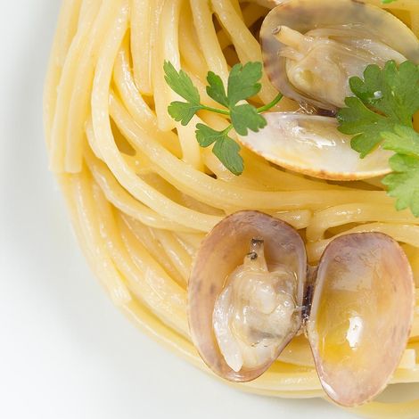 Spaghetti with clams