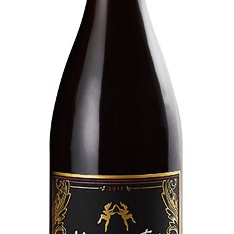 Ménage à Trois_Luscious Pinot Noir_Red Wine