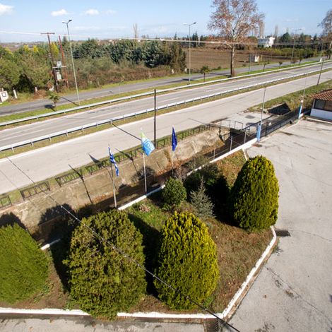 VAKKAS, JOHN, & CO. OE