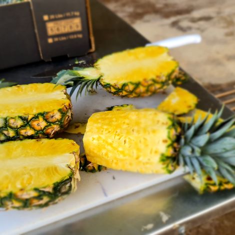 Durantas_Pineapple_Fresh Pineapple