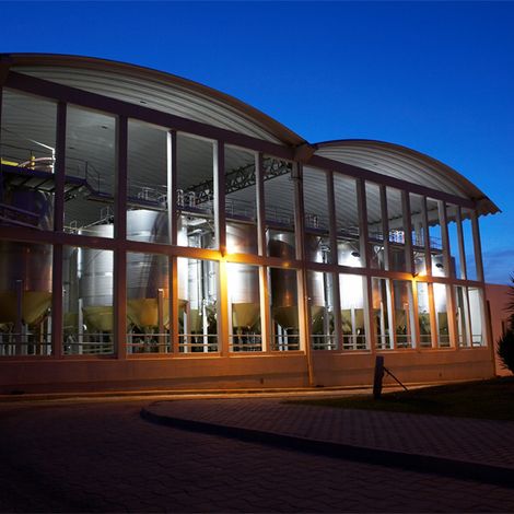 container-adega-noite.jpg