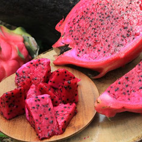 Fresh Dragon Fruit Red-Fleshed