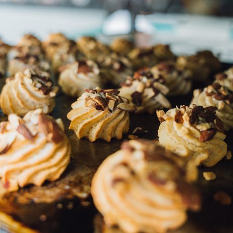 ALMOND BISCUITS