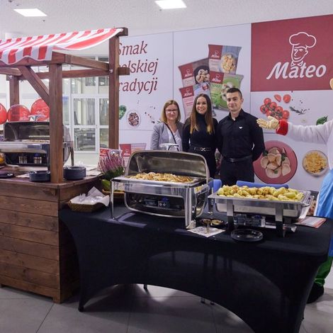 Mateo - Exhibition