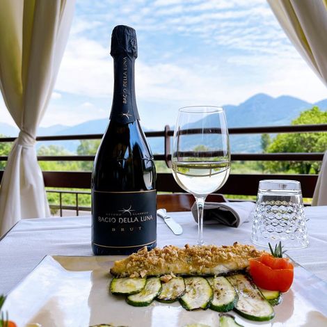 𝐁𝐚𝐜𝐢𝐨 𝐝𝐞𝐥𝐥𝐚 𝐋𝐮𝐧𝐚