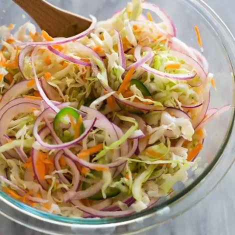 Receta-Facil-Curtido-Salvadorena.webp