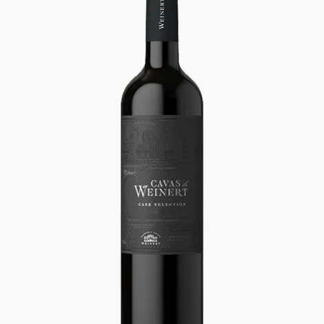 Weinert Bodega y Cavas_Cavas de Weinert_Red Wine