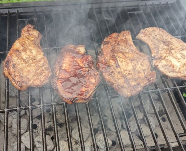 CENTER CUT PORK CHOPS — $6.10/ lb from 미국 supplied by Farmer Dave’s Pork Shop - Loin - Ribs 돼지고기 통조림