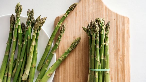 ASPARAGUS from 미국 supplied by Vanguard Pride Company - Green 신선 아스파라거스