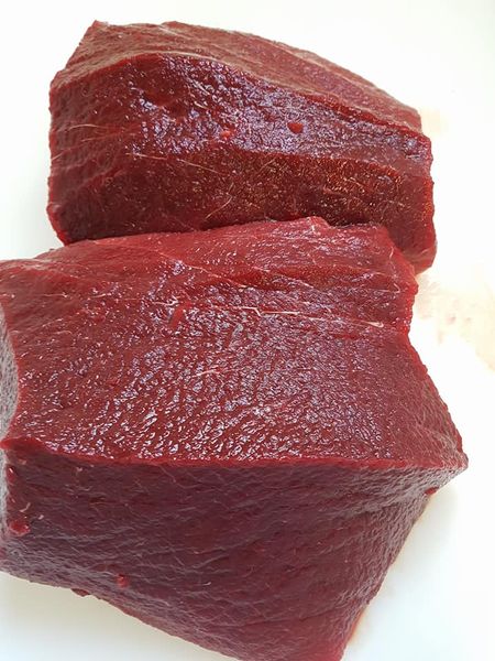 Whale Meat from 노르웨이 supplied by ASTRUP LOFOTEN AS - For Food 기타 육류 가공품