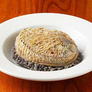 Live Abalone from South Africa supplied by Abagold Ltd. - 30-40 g Fresh Abalone