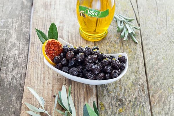 Olive from 튀르키예 supplied by Peyba Gıda Ltd. - Black Olive 올리브