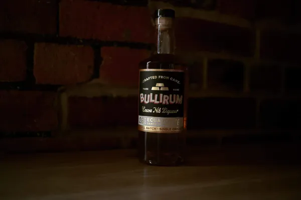 The Cocoa Nib Liqueur from 영국 supplied by Bullion Chocolate Wholesale - Organic 리큐어 및 코디얼