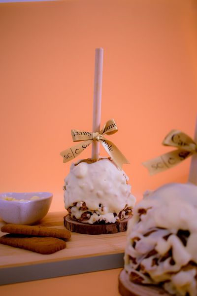 Caramelised biscuits apple from United Kingdom supplied by Sweet Caramel Apple Ltd - Sweet Biscuit & Cracker
