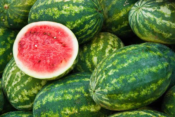 Watermelon from 그리스 supplied by Nikos Papadopoulos - Fruitexport - Whole 신선 수박