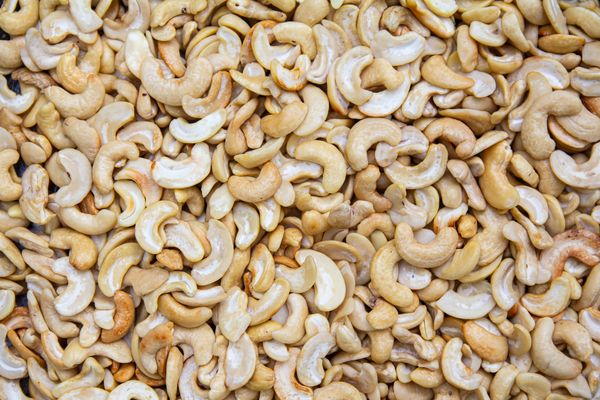 Cashew Nut from 인도네시아 supplied by Boymaxwell Indojaya Grup Ltd. - WW320 (=White Wholes 320) 캐슈너트 알맹이
