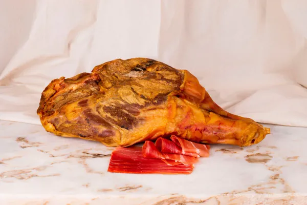 Ham from 포르투갈 supplied by Margarido e Margarido, Lda - Dry Aged 햄