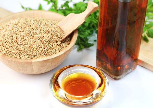 Sesame Oil from 독일 supplied by Bressmer & Francke (GmbH & Co.) KG - Organic 참기름