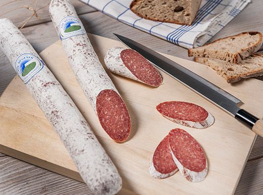 Salami from 독일 supplied by The Rügen Landschlachterei GmbH - Individually Wrapped (=IW) 살라미
