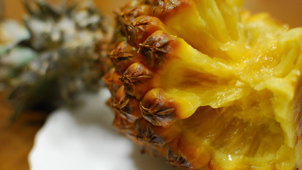 Pineapple from 콜롬비아 supplied by East Colombia Trading Company - Golden Yellow 신선 파인애플