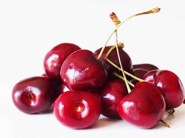 Cherry from 이탈리아 supplied by ITALFRUTTA S.R.L. - Whole 신선 체리