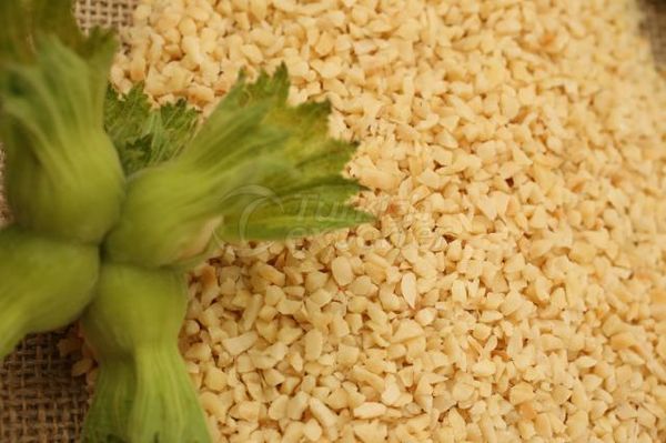 ROASTED DICED HAZELNUTS from 튀르키예 supplied by Bozbağ Fındık - In-shell 헤이즐넛 알맹이