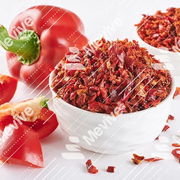 Dehydrated Capsicum from 아랍 에미리트 연합국 supplied by Mevive General Trading LLC - Conventional 캡시쿰