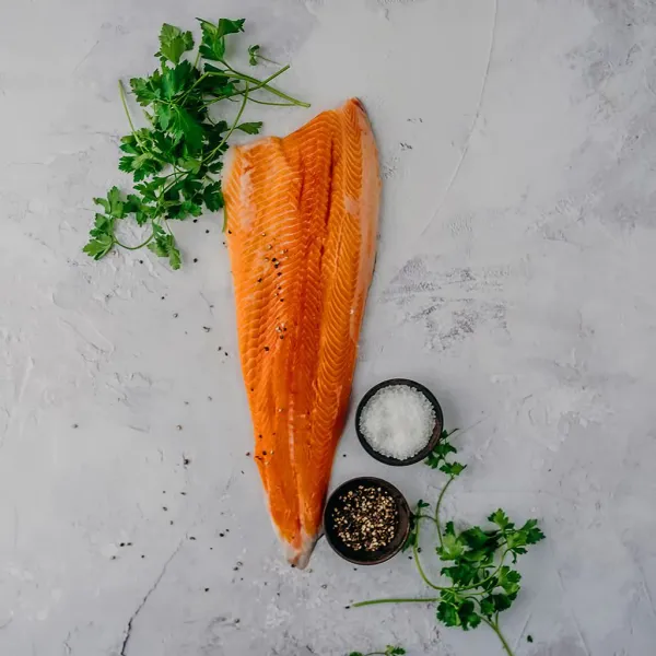 SMOKED TROUT from 영국 supplied by Ullapool Smokehouse Limited - Whole (=In The Round) 훈제 송어