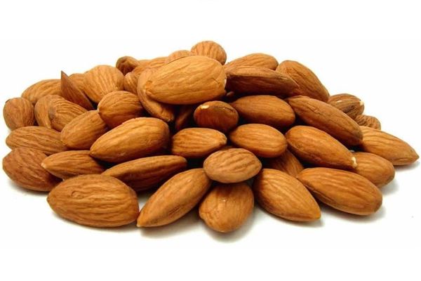Almond from 튀르키예 supplied by Four Seasons Group - 갈색 아몬드 알맹이