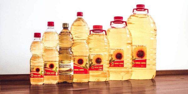Sunflower Oil from Bulgaria supplied by Papas Olio - Yellow Refined Sunflower Oil