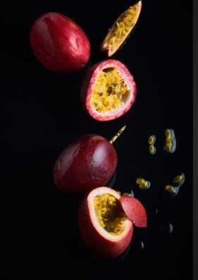 Passionfruit from 콜롬비아 supplied by Capexo - Red 신선 패션프루트