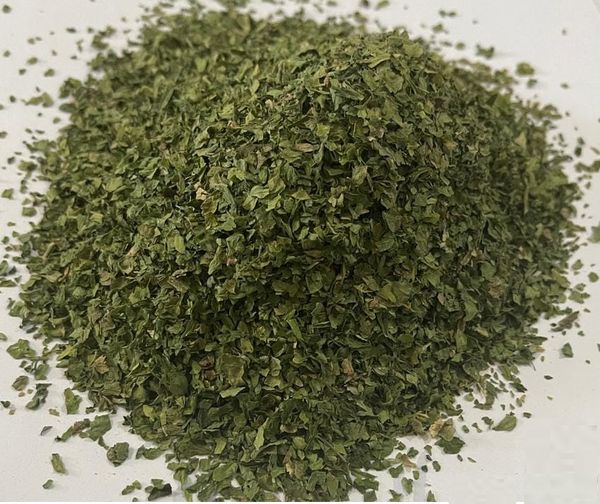 Parsley Leaves from 이집트 supplied by Agricola international - Size: 150 pieces 파슬리