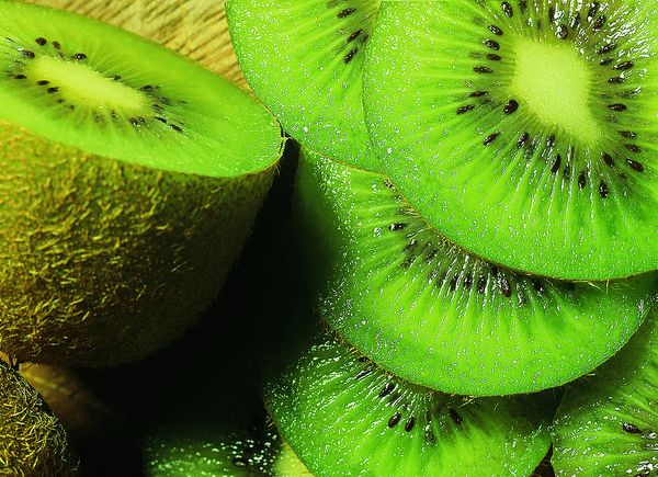 Kiwi from Greece supplied by B. MILINIS & D MILINIS OE - Green Kiwi (=Zespri Green) Fresh Kiwifruit