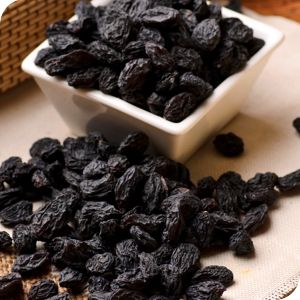 Black Dried Raisin from United Arab Emirates supplied by ALJAMEEL INTERNATIONAL GROUP - Dried Raisin (Dried Grape)