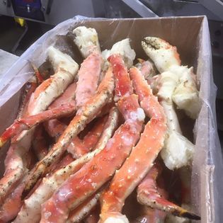 Crabs from 미국 supplied by Easy Freeze, Inc. - Frozen 냉동 게