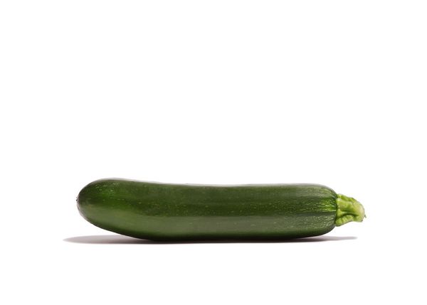 Fresh Whole Zucchini from 스페인 supplied by NATURAL DE MONTAÑA, S.L. - Carton Box - Open Top 신선 주키니