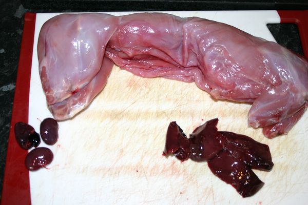 Offal from Rabbit from 러시아 supplied by ZAO APKK Roshchinsky - Offal - Liver 내장