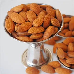 Roasted Almond from 튀르키예 supplied by Ozbeyoglu Kuruyemis - 갈색 아몬드 알맹이