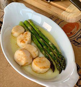 Frozen Scallops from 미국 supplied by The Crab Place - Frozen 냉동 가리비
