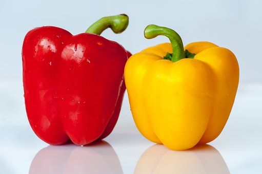 fresh bell pepper from Germany supplied by Naturwaren Ceres GmbH - Whole Fresh Bell Pepper
