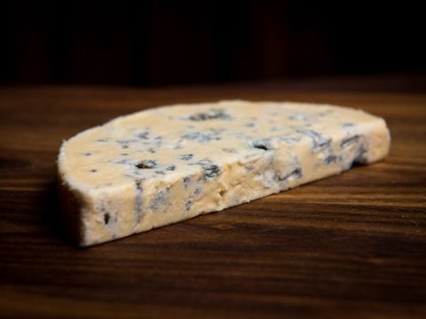 Organic Blue 125g from 아일랜드 supplied by The Little Milk Company - Natural Rind 블루 치즈
