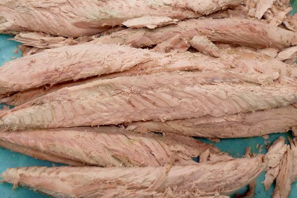 Cooked Loins from 미국 supplied by TRI MARINE - Skinless (=Without Skin) 참치