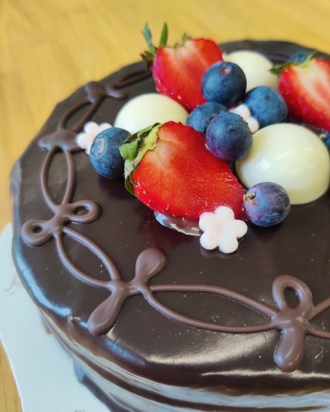 Chocolate Cake from 핀란드 supplied by Bakery Bergwall - Instant 효모 케이크